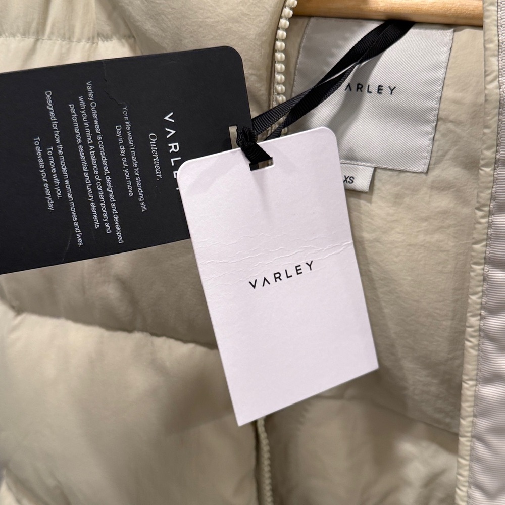 Varley Irving Water Resistant Hooded Vest - Picture 7 of 16